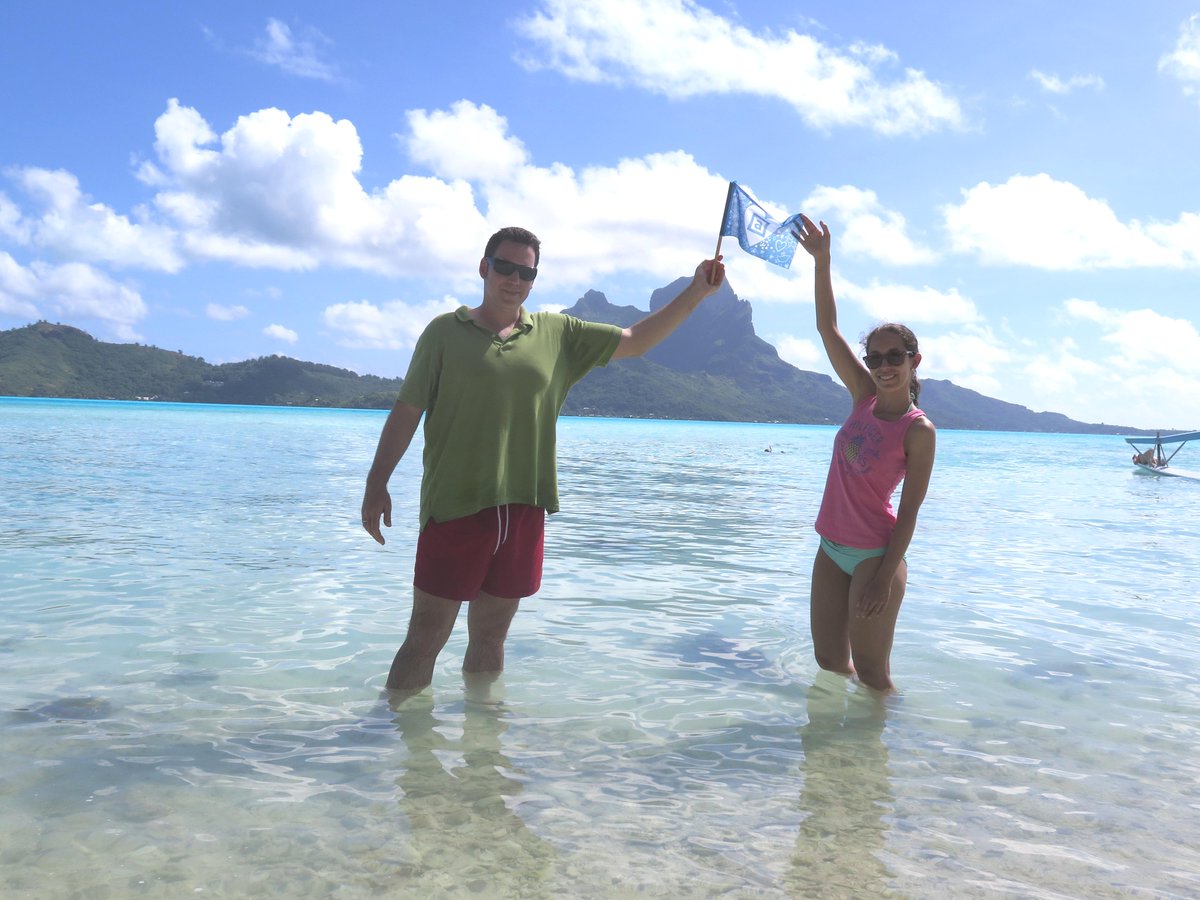 grupoabades's tweet photo. RT y FAV si quieres que esta pareja gane el concurso #AbadesConquista ¡Mucha suerte! http://t.co/0RE0Ka6BSX http://t.co/XKTA5R3EG1
