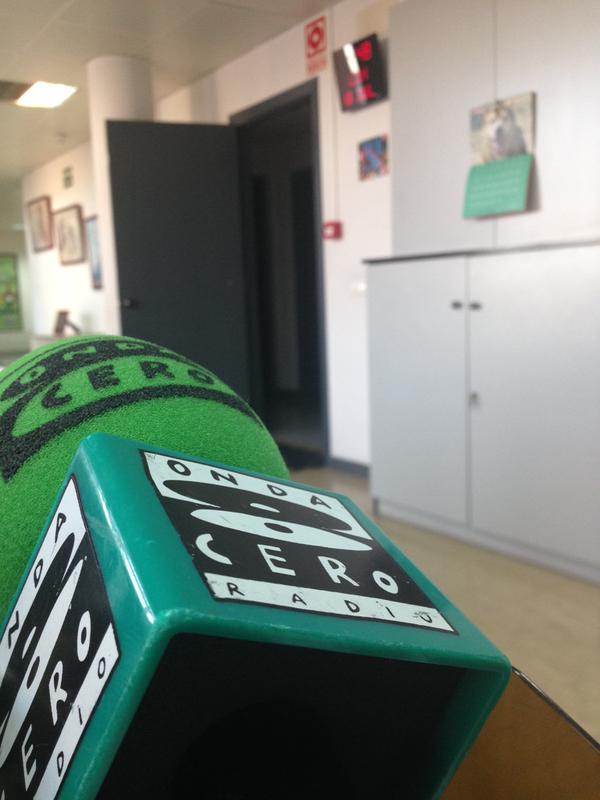 begoesgo's tweet image. Buenos días desde @OndaCero_es !
En la encuesta para el magazine de hoy preguntaremos:
TINTO CON CASERA O CON LIMÓN?