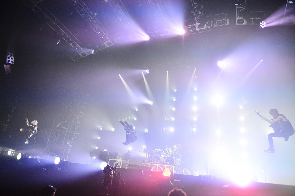 A Sketch One Ok Rock 先日の 35xxxv Japan Tour さいたまスーパーアリーナ公演の模様 日本では9月に幕張メッセの追加公演もありますので 引き続き乞うご期待 Oneokrock Http T Co Hxrdso7h