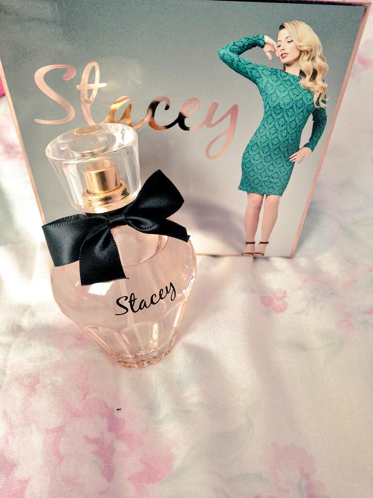 StaceySolomon's tweet photo. It's FREEBIE FRIDAY! Retweet for you chance to win a bottle of my new perfume! It smells lush! Love u guys! 😘💜 http://t.co/uG3Mn0VGib