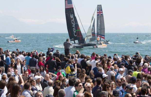 portsmouthnews's tweet photo. Want a great guide to the #AmericasCup in #Portsmouth ? Here you go http://t.co/0pfbgOL2Bc http://t.co/gGsHW4YFeD