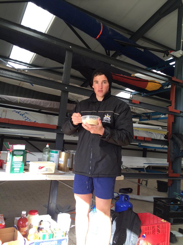#2015ElginCamp | Rower Jono 'I really wish there was hot water😅' while making some oats #lifeofarower