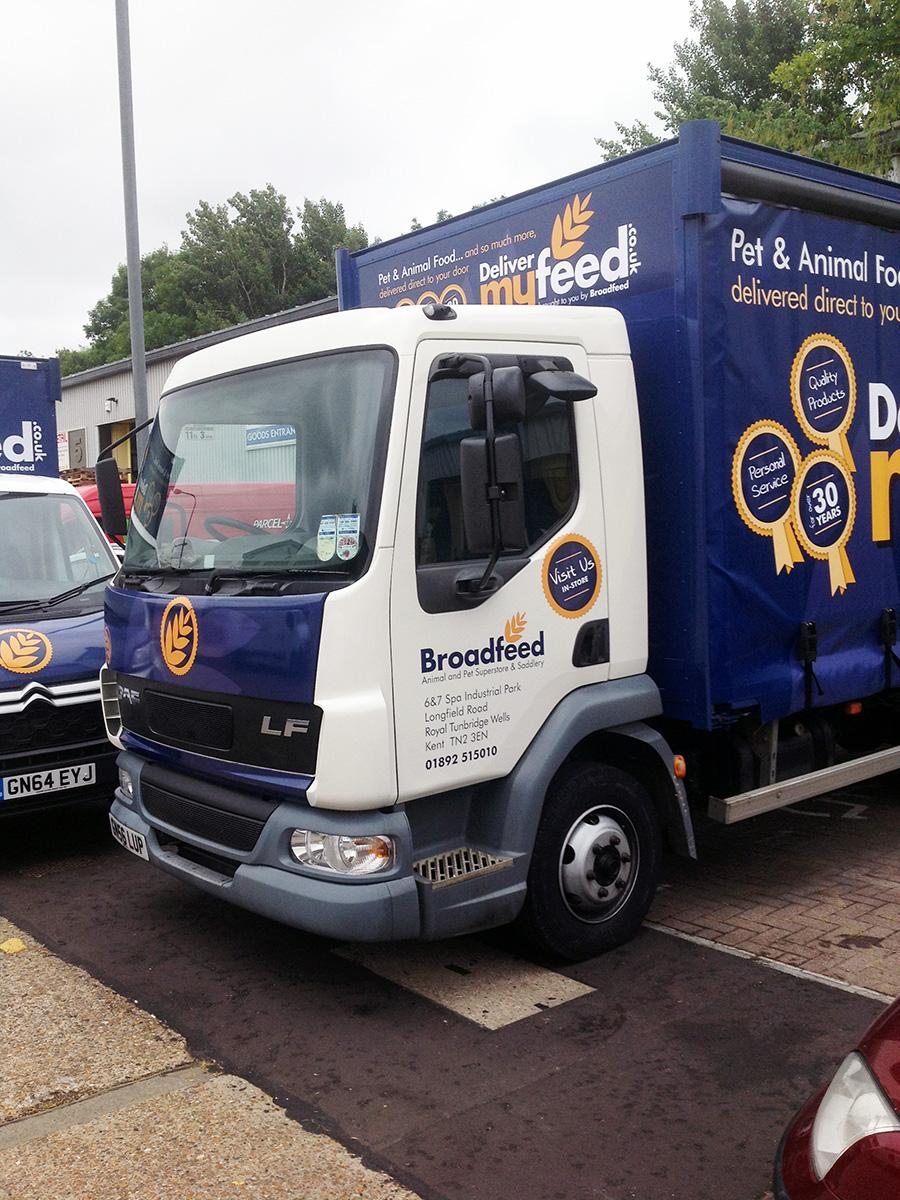 OlympicSignsUK's tweet photo. New vehicle #graphics for the mighty @broadfeed Animal and Pet Superstore in #TunbridgeWells #Kent #signage http://t.co/julcTihkCd