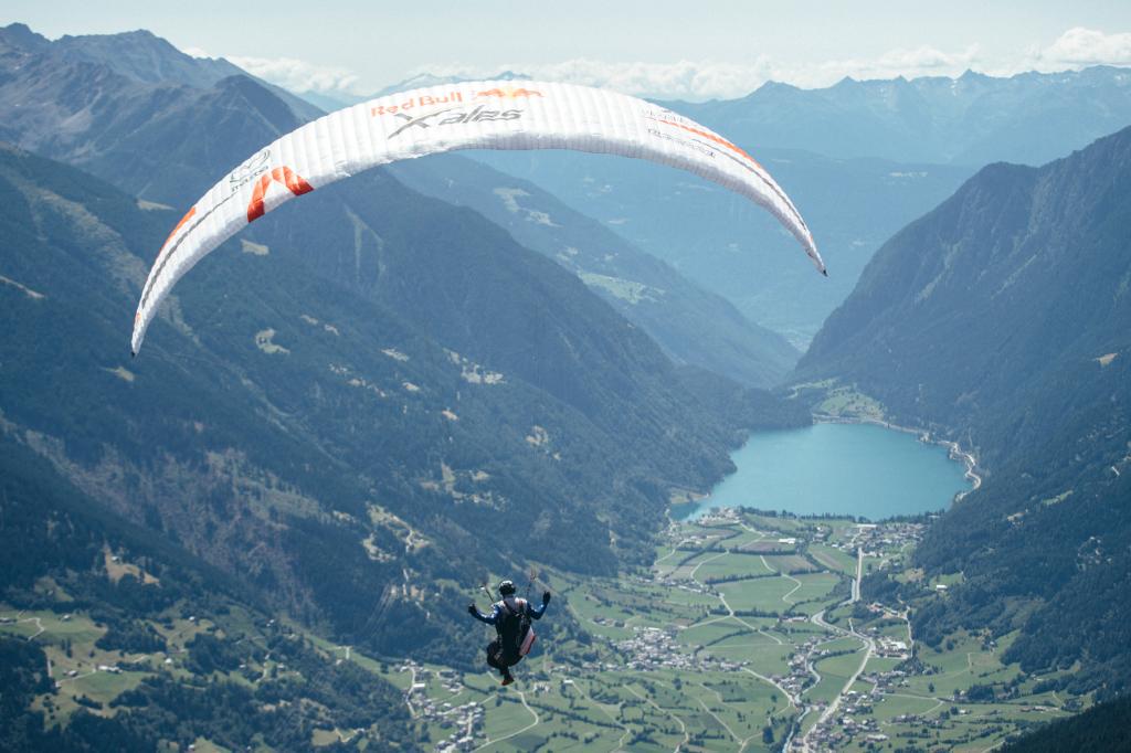 redbull's tweet photo. Maintain perspective, no matter what. http://t.co/JyzwykhG9B