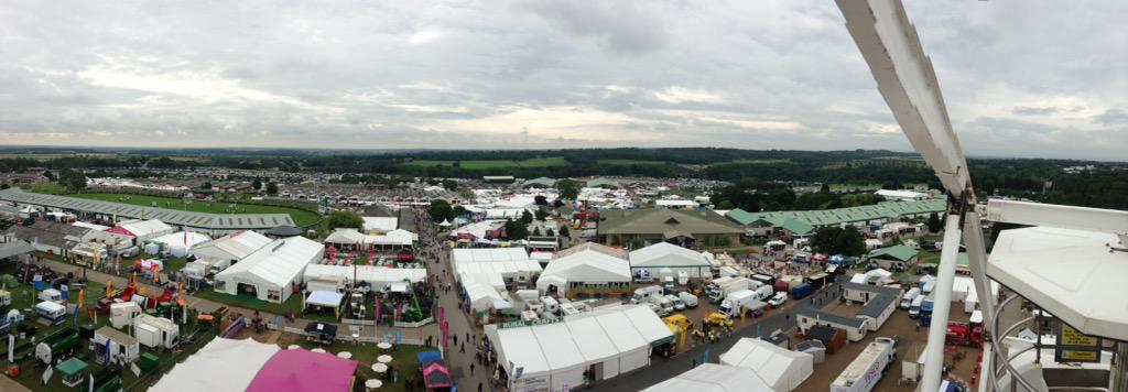 tim_hedleyj's tweet photo. View from the Great Yorkshire Wheel @greatyorkshow #GYS2015 http://t.co/iKe7rDA8ei