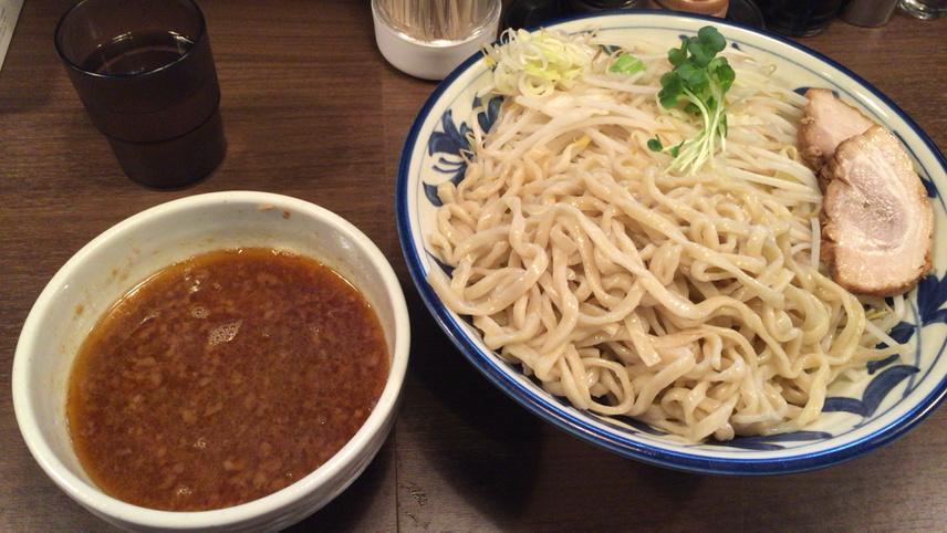 WTR_56699's tweet image. 金町の"MARUKO"で、つけ麺(ﾔｻｲﾏｼﾏｼｱﾌﾞﾗｶﾗﾒ)。