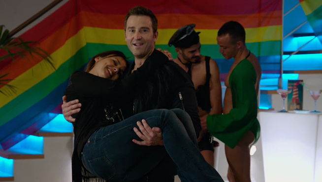 Campillo salva la vida a <a href="/Chenoaoficial/">Chenoa está en @Chenoa</a> a pesar de haberle roto el corazón > mdia.st/1HsImYW