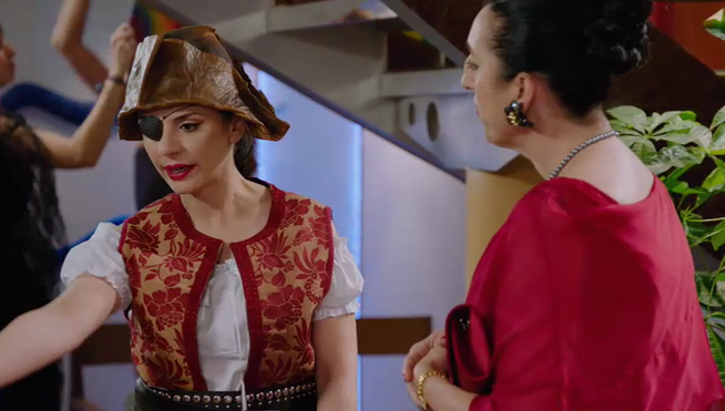 Marga se disfraza...¡De Jack Sparrow! > mdia.st/1TzsOKs