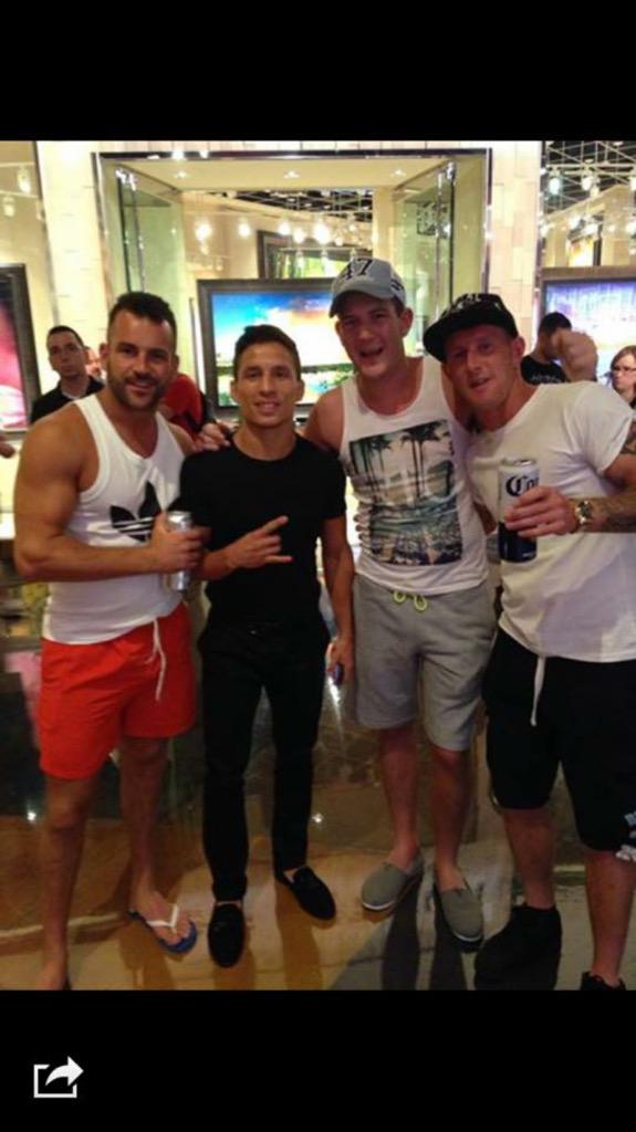 jimmymill28's tweet photo. @JoeJitsu ufc 187 #ufc187 @MGMGrand  @MattSilapa89 http://t.co/0BVfRD5AZT