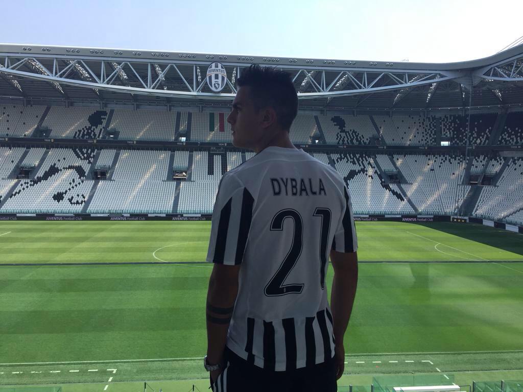 La Joya | Paulo Dybala #21 CJ3n9ILWUAARKyc