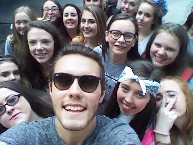 danikaxbuckley's tweet photo. I miss Alfie💔😂 So worth all them hours of queing🙊💙✨ #POINTLESSBLOGONPK http://t.co/Ts7vS8p0Y3