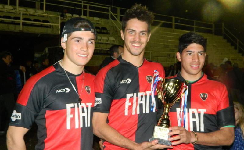 RugbyFull's tweet photo. #SevendeInvierno. Leopoldo Herrera, @CordobaAthletic, mejor jugador #M17, disfruta del seven. http://t.co/GPEz6MepuP http://t.co/eIk5lm73BG