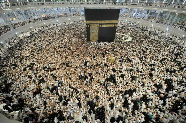 mildichamoz's tweet photo. Subhanallah..  malam 27 ramadhan kemarin di Masjidil Haram http://t.co/piuHkyHfuP