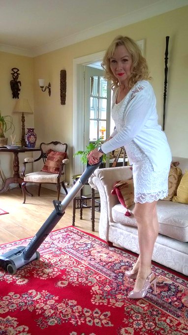 Caught doing the hoovering #flashing #stockingtops #nylons http://t.co/FNN2QlRdDU<a href="/tag/flashing"class="tags">#flashing</a><a href="/tag/stockingtops"class="tags">#stockingtops</a><a href="/tag/nylons"class="tags"><span>#nylons</span></a>
