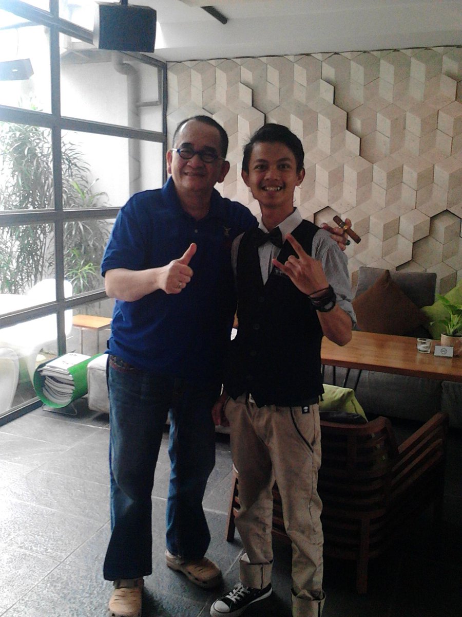 echabloond's tweet image. si raja minyak =D