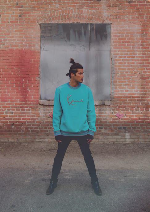 BlockMediaCo's tweet image. We would like to congratulate @KarlKani on receiving @Yerefashionshow Man of the Year Award! #fashion #urbanwear