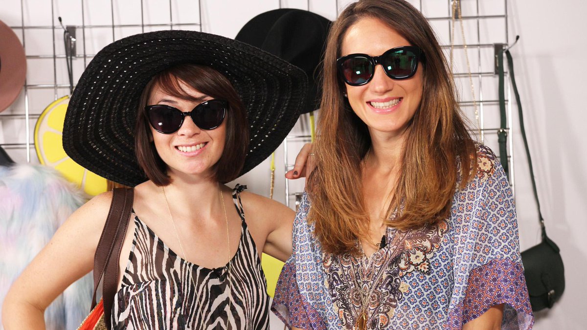 PoseUK's tweet photo. @TheBellaBe show you the accessories you need by the poolside this summer: http://t.co/IiSyyn1AzO http://t.co/zaaIkVdTi4