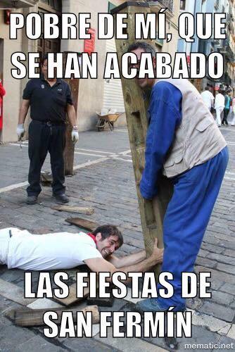 sanferminlive's tweet photo. #Pobredemi que se han acabado las fiestas de #sanfermin http://t.co/55v5UludKz