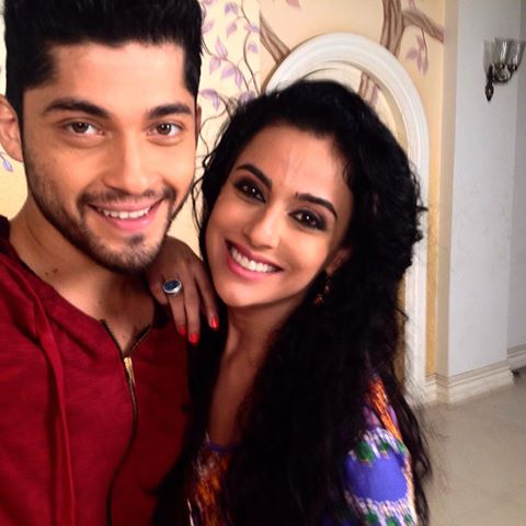_E_Feed's tweet photo. RT if you are missing this awesome show #ZindagiWins @krikified @abigail_pande @sarakhan811 
http://t.co/WkU2OEYiwE http://t.co/qCmHwtXC0G