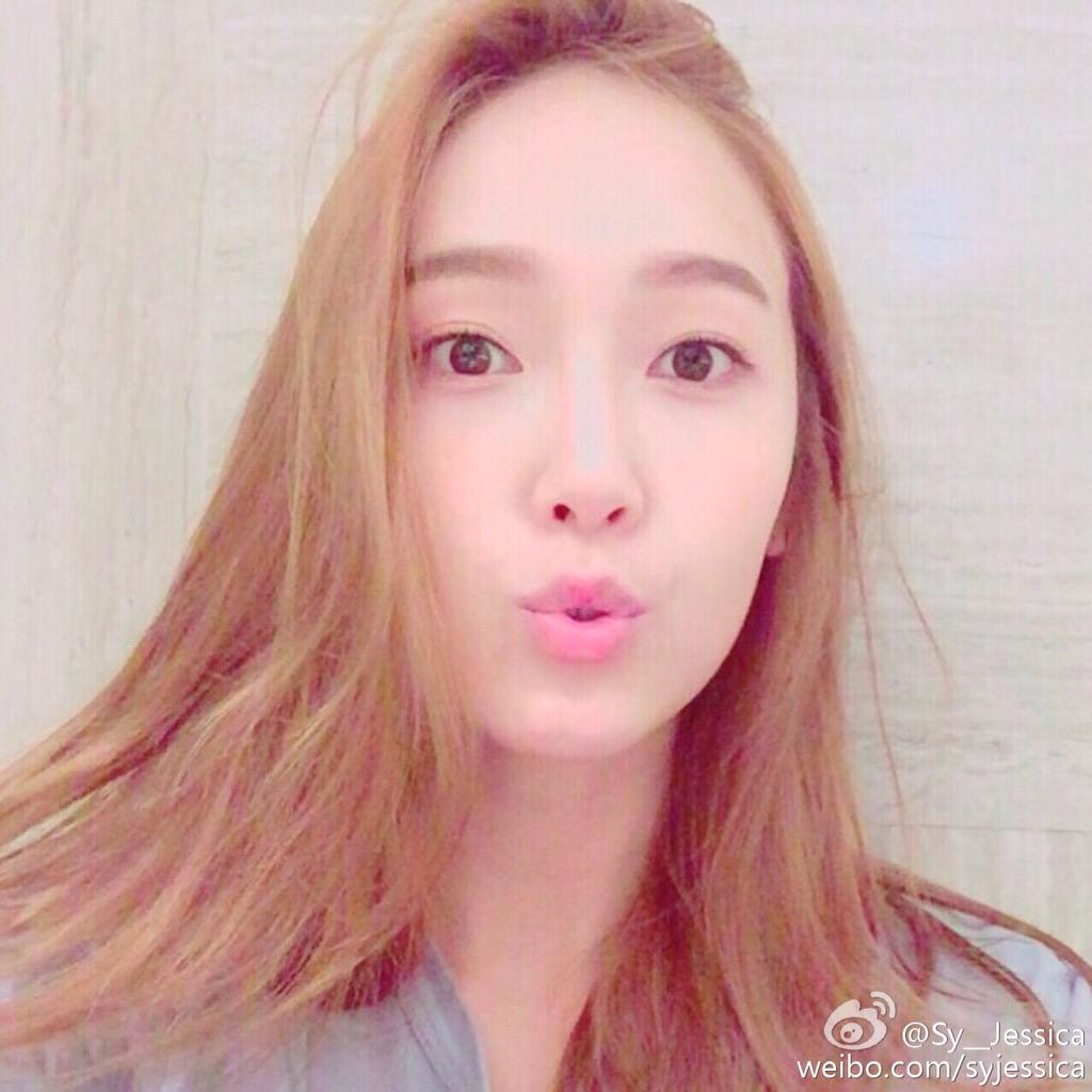 skcjsy's tweet photo. Love &amp; kisses for @skcjyh @skcmiso 😘😘😘 http://t.co/ovTFyfKxx2