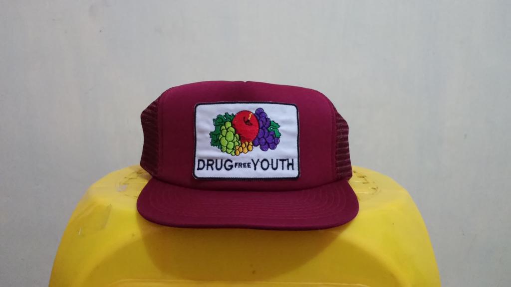 TRUCKER HATS x STRAIGHT EDGE
ONLY 100K
(limited edition)

#truckerhatsSXE #straightedgecaps #drugfreeyouth