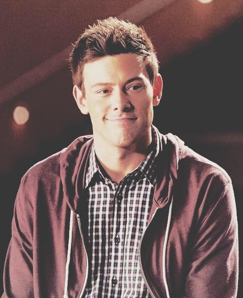 patricia9ak's tweet photo. La estrella se apagó, pero nos dejó los mejores recuerdos, la música. No te olvidamos. #TwoYearsWithoutCory http://t.co/VVVGrfZlS6