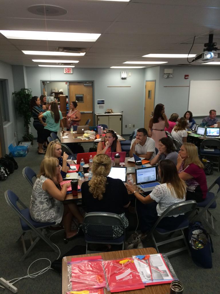 9 AM and VES is already strengthening our collaborative culture!
<a href="/GretchenRF/">Gretchen Rudolph-Fla</a> <a href="/pascoschools/">Pasco County Schools</a>