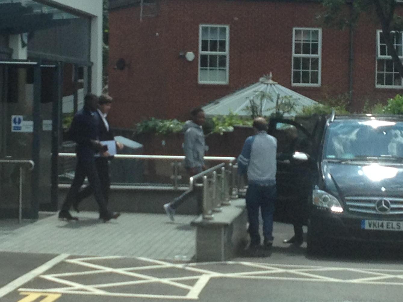 CJ4Na0SWoAAgdZK.jpg:large