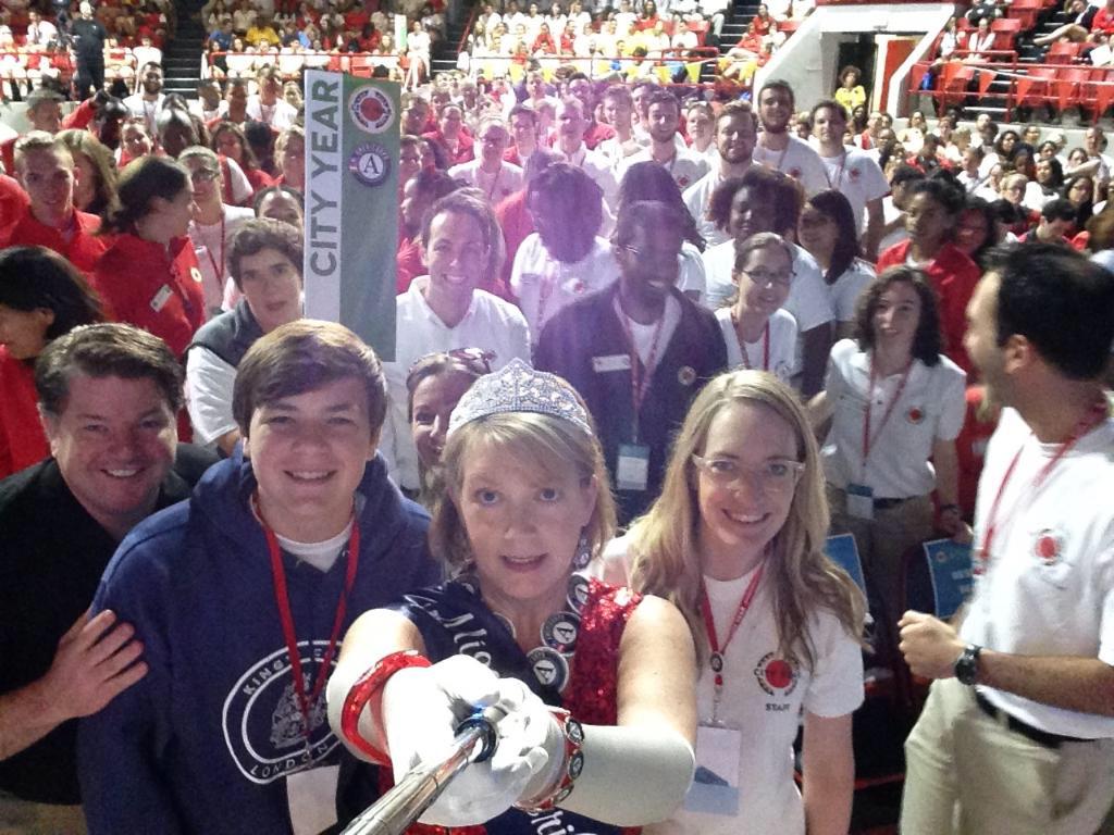 AnnMaura's tweet photo. Service selfie round two as Miss @AmeriCorps! Why do you #stand4service? #cyacademy http://t.co/q1U0wm06Y0