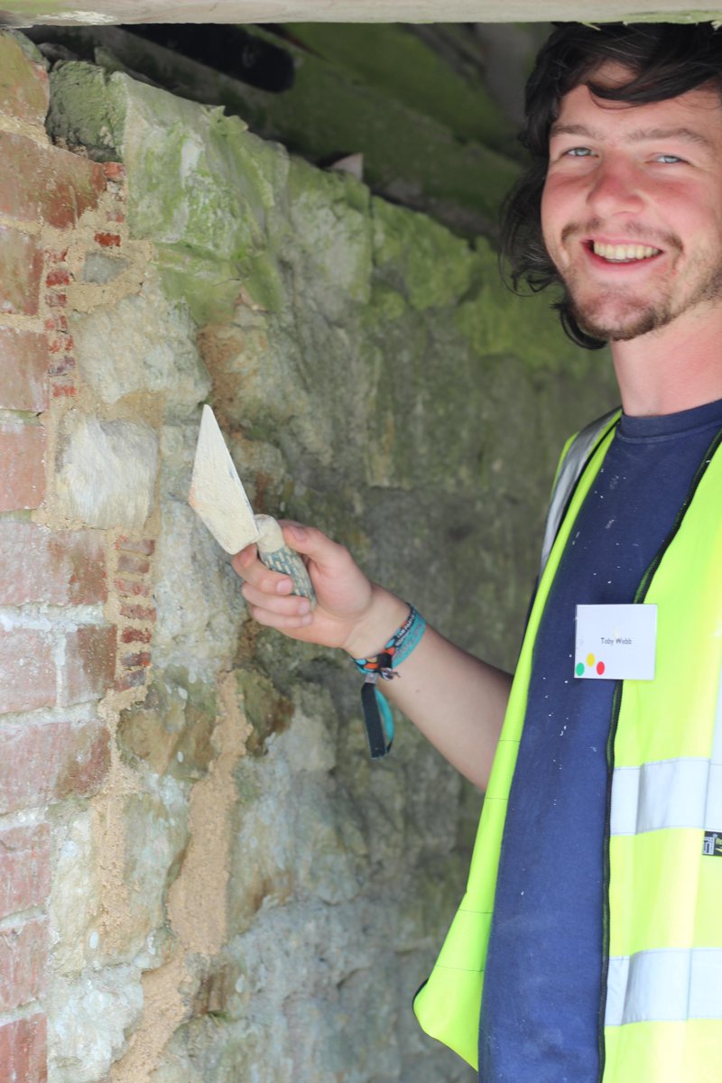 What a great week with the @SPAB1877 working party at Sullington Manor Farm