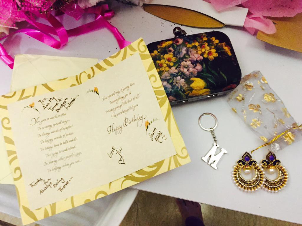 Anchor_Mehak's tweet photo. This is what my angel @AditiBansal1619 sent me for my birthday!So much of never ending love ๐#ConnectionForlife #BFF http://t.co/rHe8Gcc0AQ