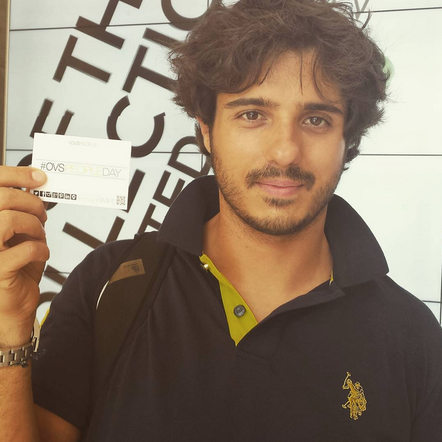OVSofficial's tweet photo. Alcuni candidati per diventare OVSPEOPLE del primo #OVSPEOPLEDAY del 10 luglio all'OVS Store in EXPO. #OVSforEXPO http://t.co/jqElT50HTA