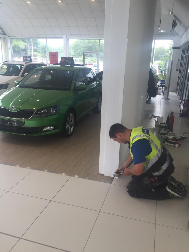 DragonSealants's tweet photo. Working on new skoda garage,Haverfordwest #sealants #construction #skoda #geocel @gazaswans @DragonSealants http://t.co/ZuAPNwVjsI
