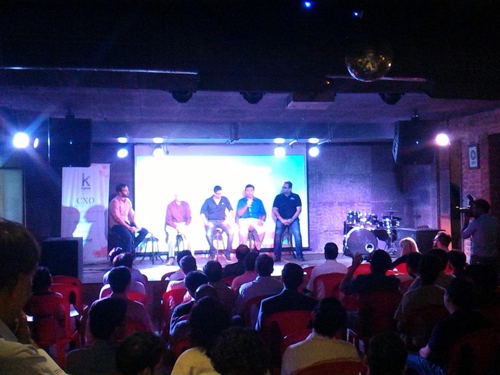 Aditya_Vx1's tweet image. At Kyron's CXO Master Class session #TheHummingTree @navrajkapoor @GautamConnectin @Anjana2789