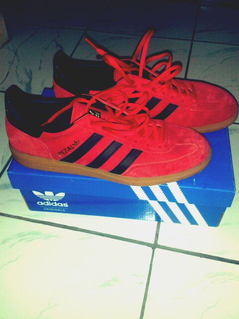 Adidas spezial size 42 2/3 used 95%.