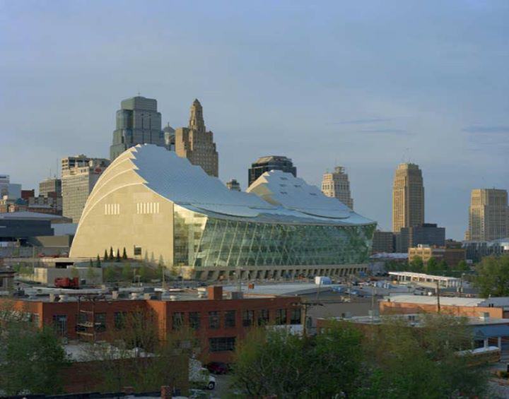 Happy birthday Moshe Safdie!  
