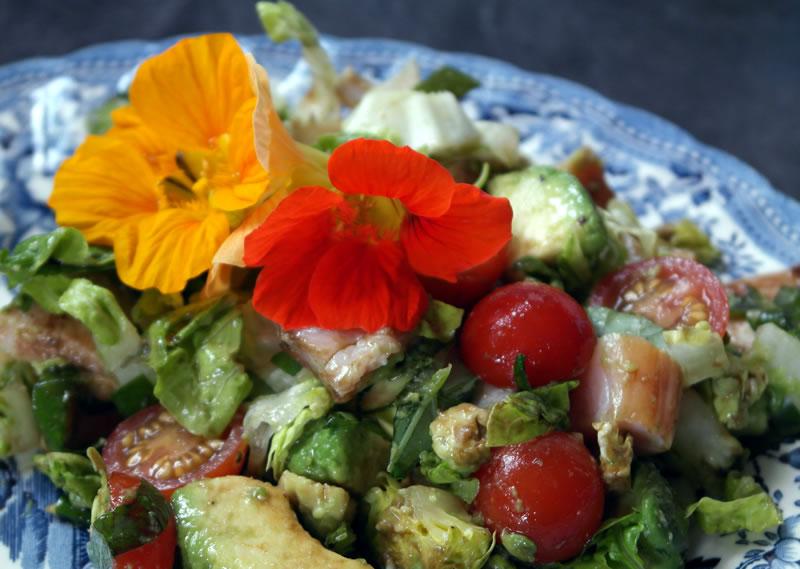 Testing out new smoked chicken from @kilnseyparkinfo. Put it with some avocado and nasturtium leaves from the garden.
