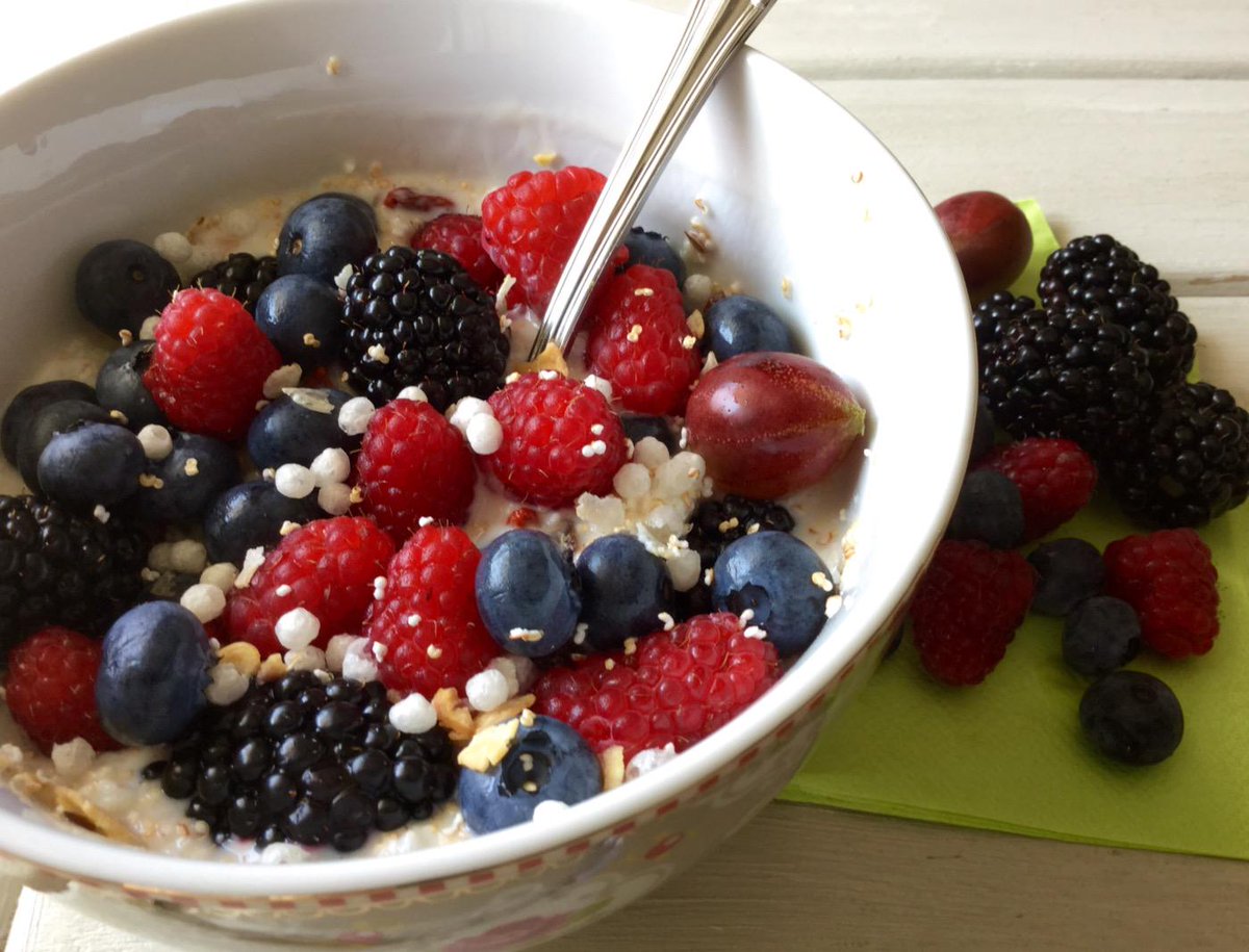 helloveganshop's tweet photo. Achtung fertig Beeren Müesli: http://t.co/QjwMyKdJOO
#berrylicious #veganFood #veganRecipe http://t.co/FBBlG3zOjA