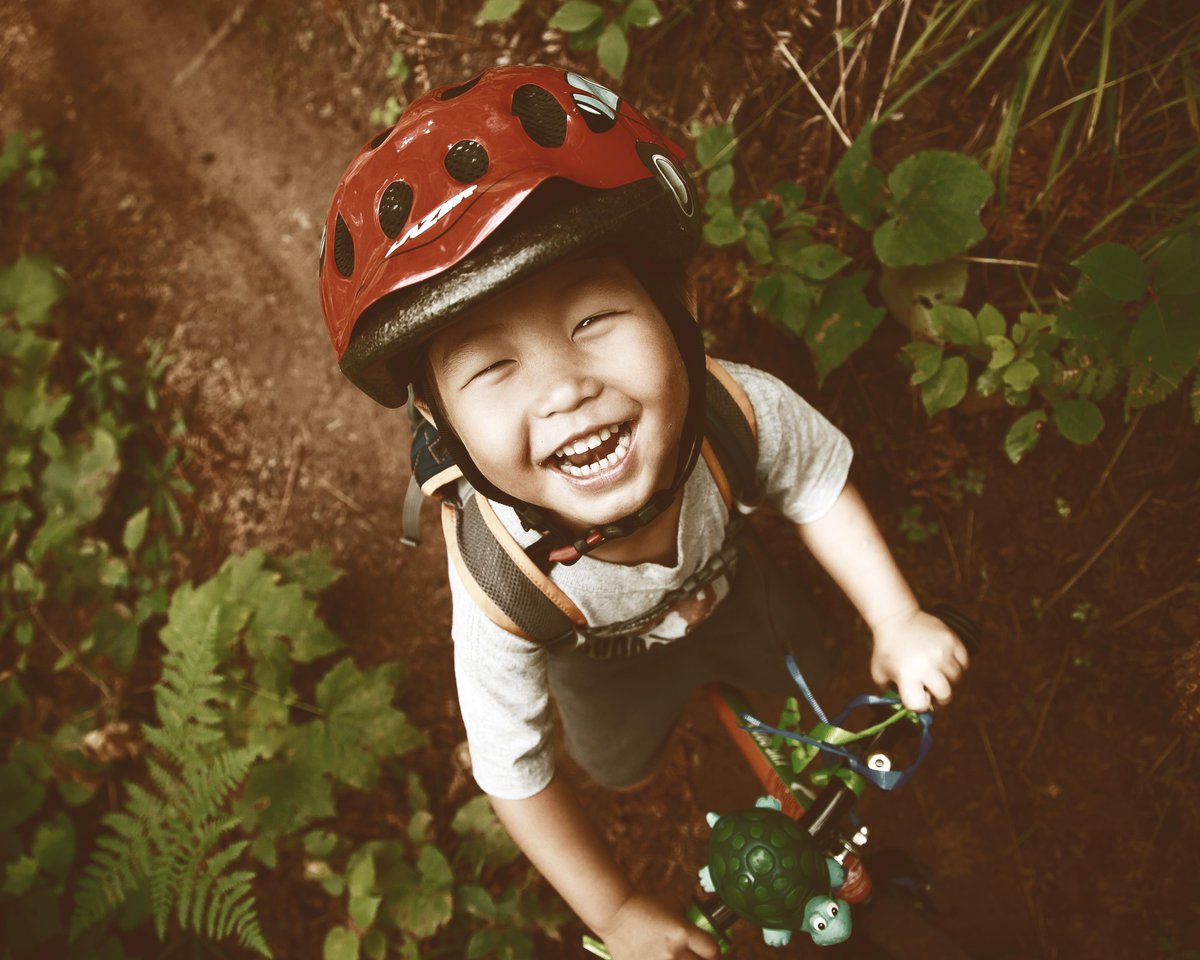 BikeDuluth's tweet photo. Don't forget to register your kids! Both the kids and youth downhill events are brand new. #bikefest #conquerthetrail http://t.co/jhQJAYSJ8L