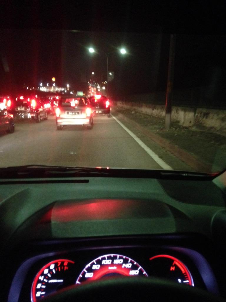 munbahrin's tweet photo. Mrr2 to Gombak right now. #kltu http://t.co/QHCKnP0Jm6