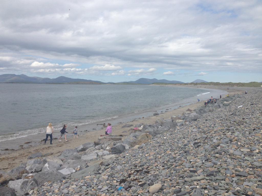 BlueFlagIreland's tweet photo. Checking out #BlueFlag15 beach Bertra this afternoon! @MayoCoCo @mayotourism http://t.co/1PFeZFcGqR