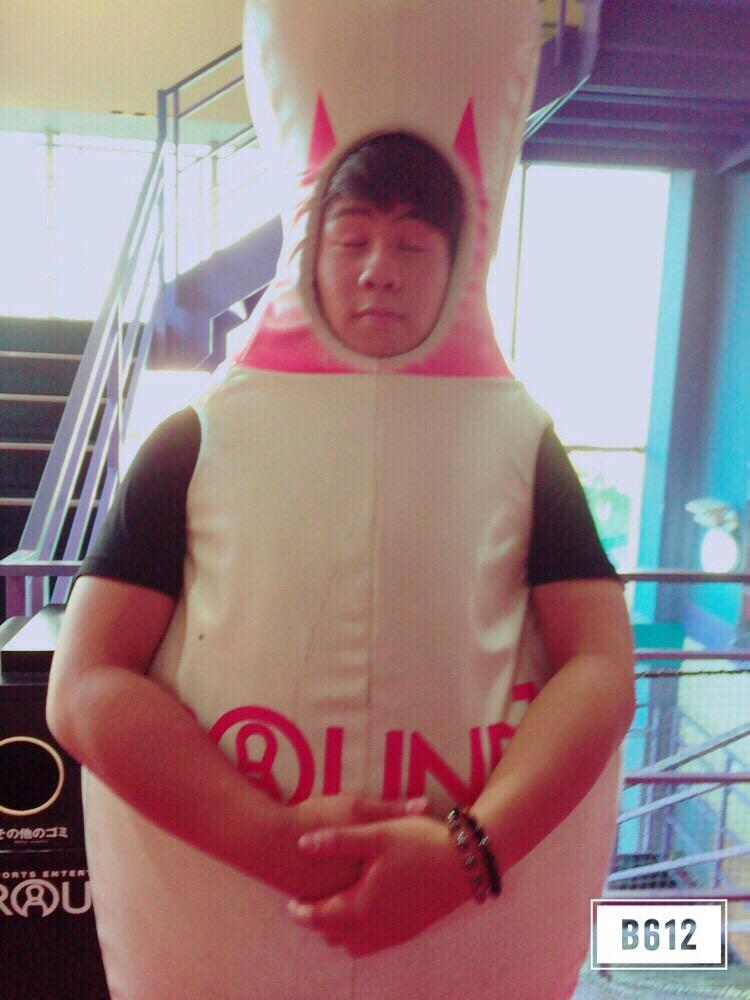 NaokiRen0405's tweet photo. 今日は100日記念日！
夕方くらいからいっぷうどういってラウワンいってボーリングしてクレーンゲームして恋なんかバリうまかったし
ツムツムまけるし
そのあと不二家いっていちごのデザートたべてスタバいった
めっちゃ楽しかった
またいきたい http://t.co/I5DqAYd8fH