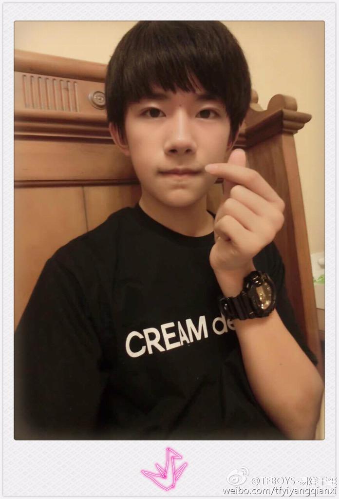 JacksonYiFans's tweet photo. #易烊千玺  #TFBOYS 
TFBOYS易烊千玺 微博更新
FB:http://t.co/z8wQBT9Myz    
Naver:http://t.co/S2V3fCNBzN    
【易烊千玺OfficialFanClub】 http://t.co/CYU7O0lkIn