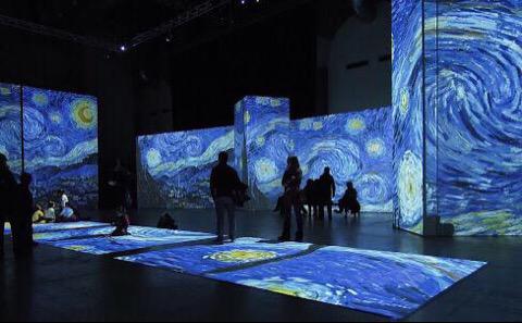 StreetFashion01's tweet image. Van Gogh Visuals🎌