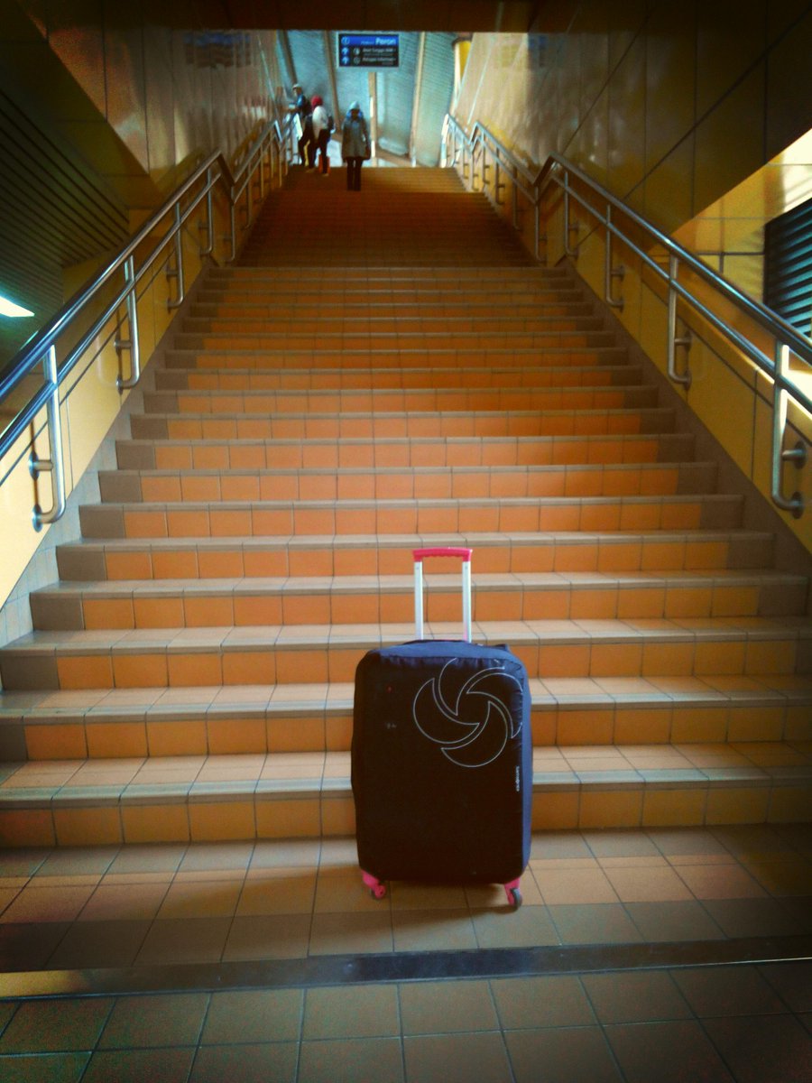 runwaycoffee's tweet photo. Holiday is coming #EidMubarak #Eid2015 #KetupatNgabuburit #semarakramadhan #mudik http://t.co/kkEVKMAQqr