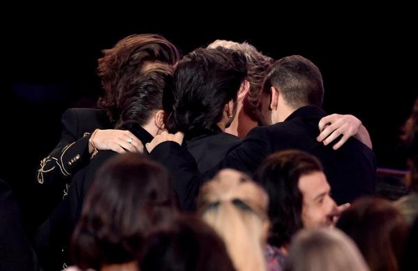 erjarrystails's tweet photo. RETUIT SI QUIERES A LOS UANDI EN SPAIN
#SPAINNEEDSONEDIRECTION http://t.co/pOvfVEePJY