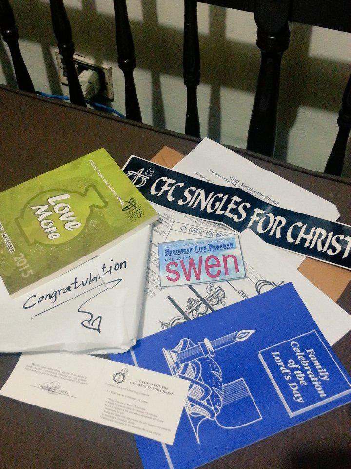 swennietodd's tweet photo. Lord, ginakilig ko! Another step closer to you! nkadawat p ko ug #foreverpresent award. Lol #SFC #LoveMore #CLP 😍 🎓 http://t.co/GljlcH1w9c