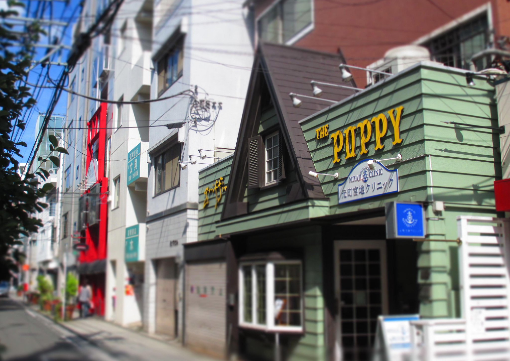 Lisa V Twitter 元町のpuppyは もっともあぶない刑事 当時のまま このあとのシーンでは 大下さんが建築中のベイブリッジ 貴重 からこの元町の川沿いまで走ってきた 地下水路から這い上がると チアガール群のスカート下だった Http T Co Cmaauhjava Lisa V Twitter 元町のpuppyは もっともあぶない刑事 当時のまま このあとのシーンでは 大下さんが建築中のベイブリッジ 貴重 からこの元町の川沿いまで走ってきた 地下水路から這い上がると チアガール群のスカート下だった Http T Co Cmaauhjava