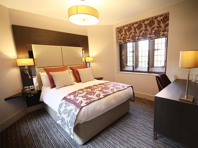 oscarsbarrow's tweet photo. Lazy Sunday @AbbeyHouseHtl &amp; @oscarsbarrow £100 per couple Dinner, Bed &amp; Breakfast this Sunday  #lazysunday http://t.co/IiPFxwL48G