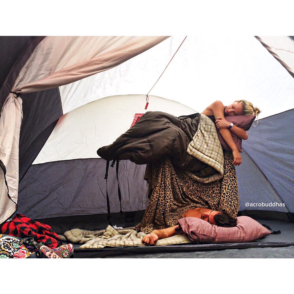 acrobuddhas's tweet photo. #HowAcroYogis wake up when camping! #acroyoga #camping #yogis http://t.co/wDbNnSSd0N